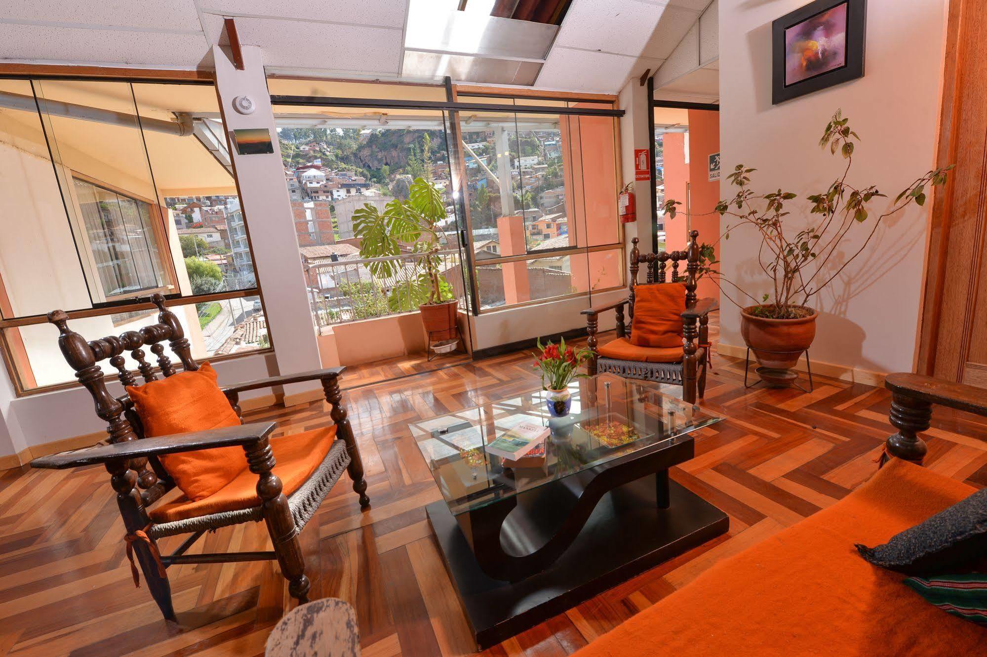 Hostal Atlantis Cuzco Esterno foto