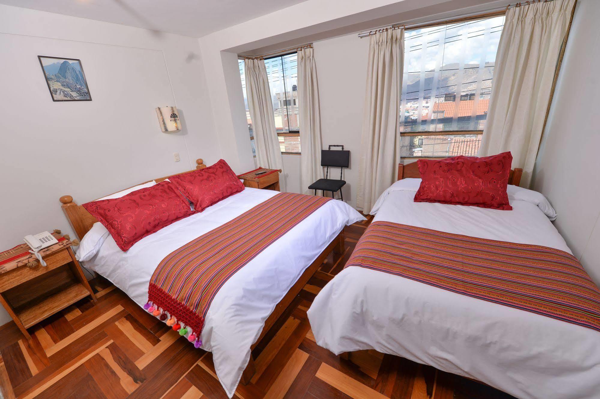 Hostal Atlantis Cuzco Esterno foto